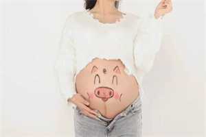 四川代孕生儿子多少钱_一岁三个月宝宝的正常发育标准
